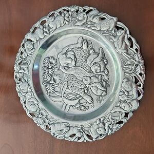 Arthur Court Bunnies Rabbits serving bowl platter.  Excellent condition.